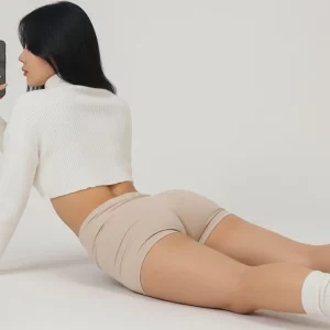 Visualprompt.org beige short leggings 0846824022