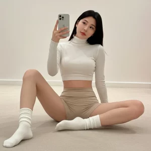 Visualprompt.org beige short leggings b211e833c3