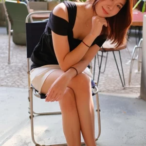 Visualprompt.org coworker wearing miniskirt 6dc975acd9