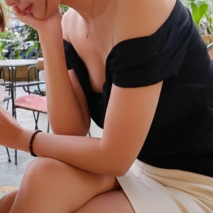 Visualprompt.org coworker wearing miniskirt 6e44fb762a