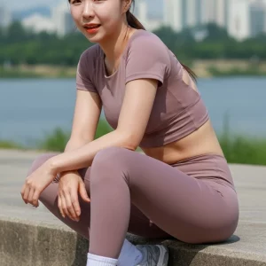 Visualprompt.org exercising at the han river wearing leggings. ed4be21d6c