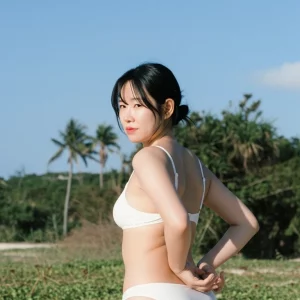 Visualprompt.org korean woman 30s beachwear okinawa 5f001a2841