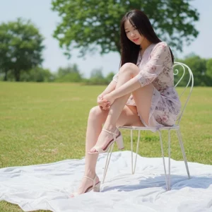 Visualprompt.org photography club outing wearing a one piece dress 589724f643