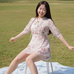 Visualprompt.org photography club outing wearing a one piece dress 66f889ff0e
