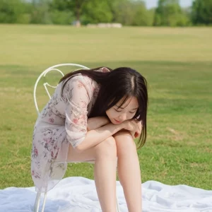 Visualprompt.org photography club outing wearing a one piece dress 6a8f4c0d51