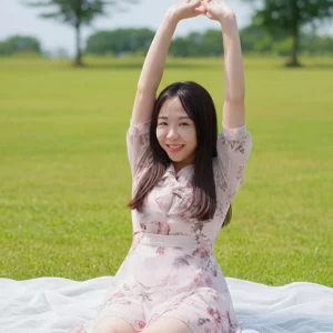 Visualprompt.org photography club outing wearing a one piece dress 7239b1f96b