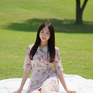 Visualprompt.org photography club outing wearing a one piece dress 887f2826a4