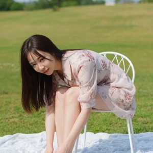 Visualprompt.org photography club outing wearing a one piece dress 98e5327a02
