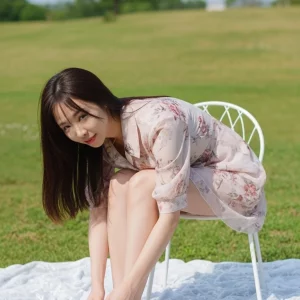 Visualprompt.org photography club outing wearing a one piece dress b90dfa2d1a