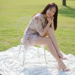 Visualprompt.org photography club outing wearing a one piece dress c0ed28e3bd