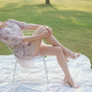 Visualprompt.org photography club outing wearing a one piece dress c7bae0ace1