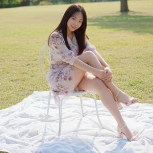 Visualprompt.org photography club outing wearing a one piece dress db7e5928ea