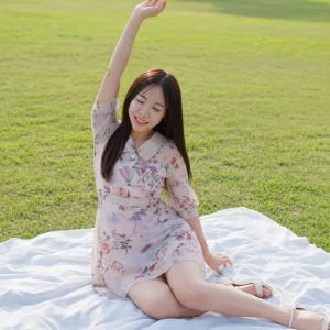 Visualprompt.org photography club outing wearing a one piece dress e4004461f4