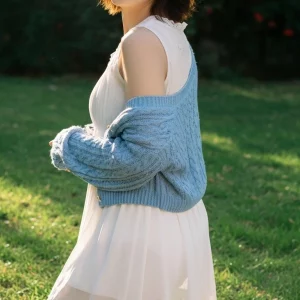 Visualprompt.org snapshot of a model in a chiffon one piece dress at a park 4e02ffc0cd